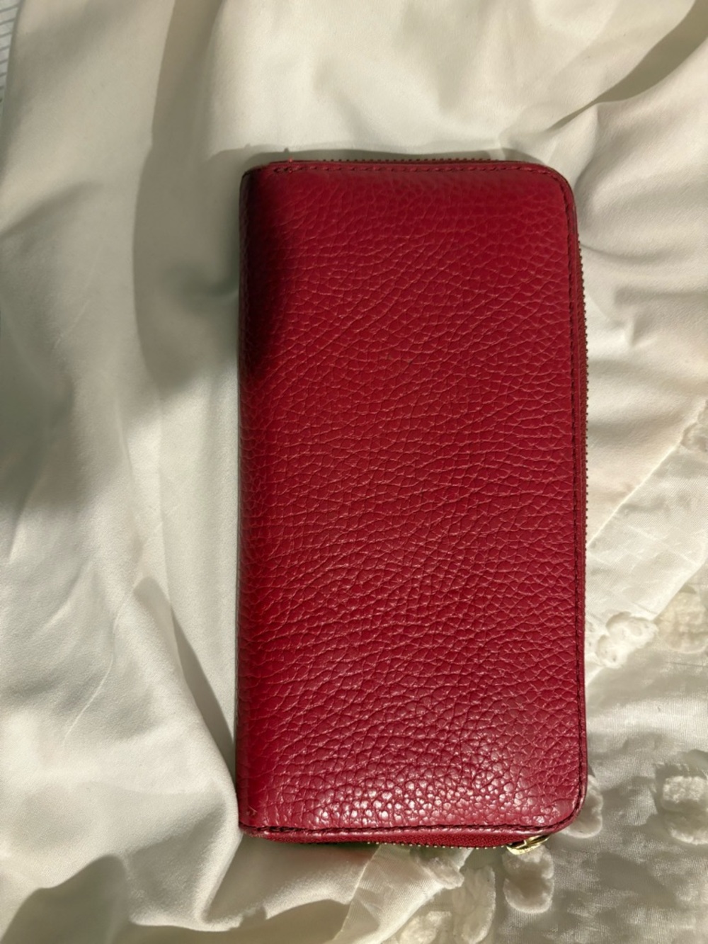 NWT- Fossil Red Zip-Around Wallet with Gold Hardware - Picture 2 of 4